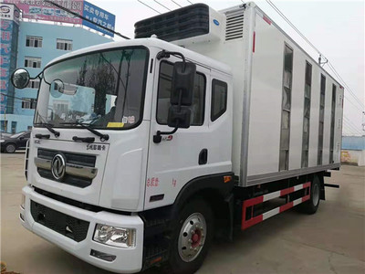 東風多利卡D9雛禽運輸車與吸污車，專業車輛一站式解決方案