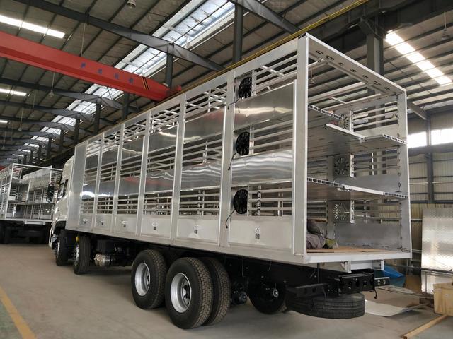如何選擇一輛好的運豬冷藏車 關鍵因素與實用指南