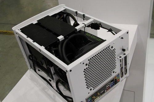 科技與狂想的碰撞 網(wǎng)絡(luò)曝光的各種奇特坦克造型機(jī)箱盤(pán)點(diǎn)